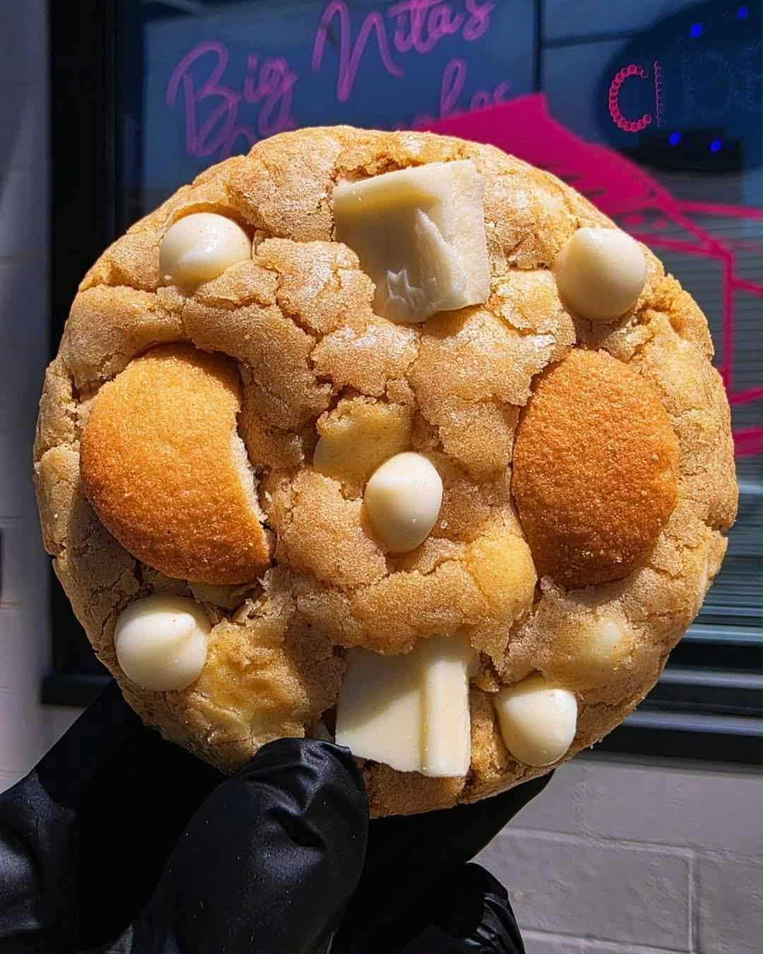 Banana-Pudding-Cheesecake-filled