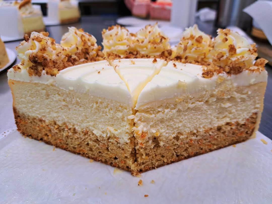 Carrot-Cake-Cheesecake