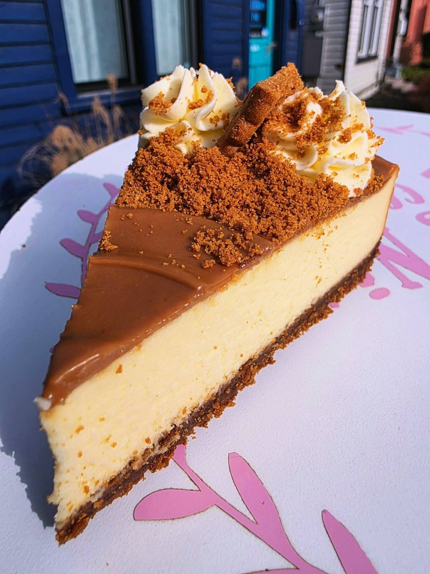 Cookie-Butter-Banana-Pudding-Cheesecake