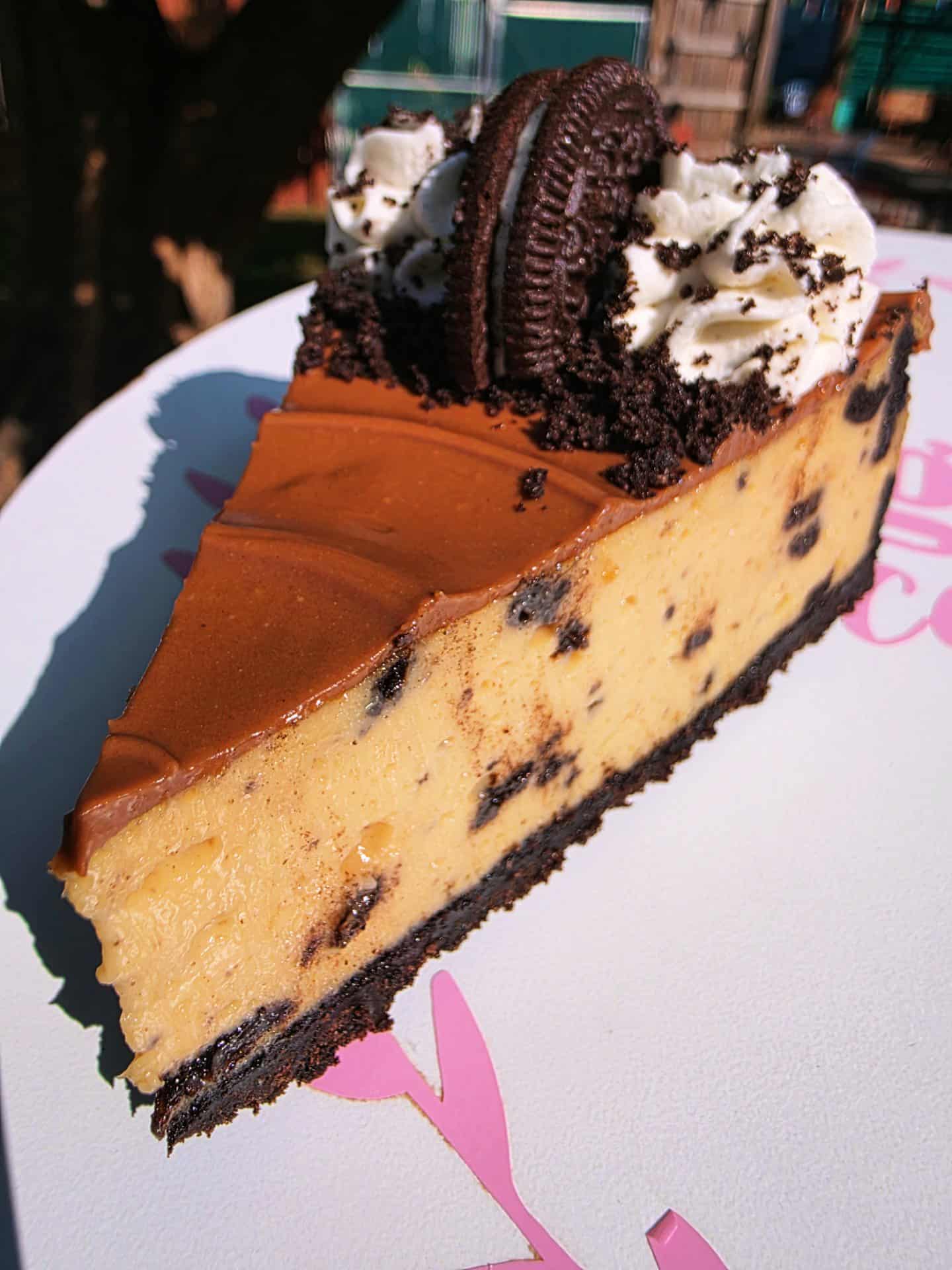 Cookie-Butter-Cream-Cookie-Cheesecake