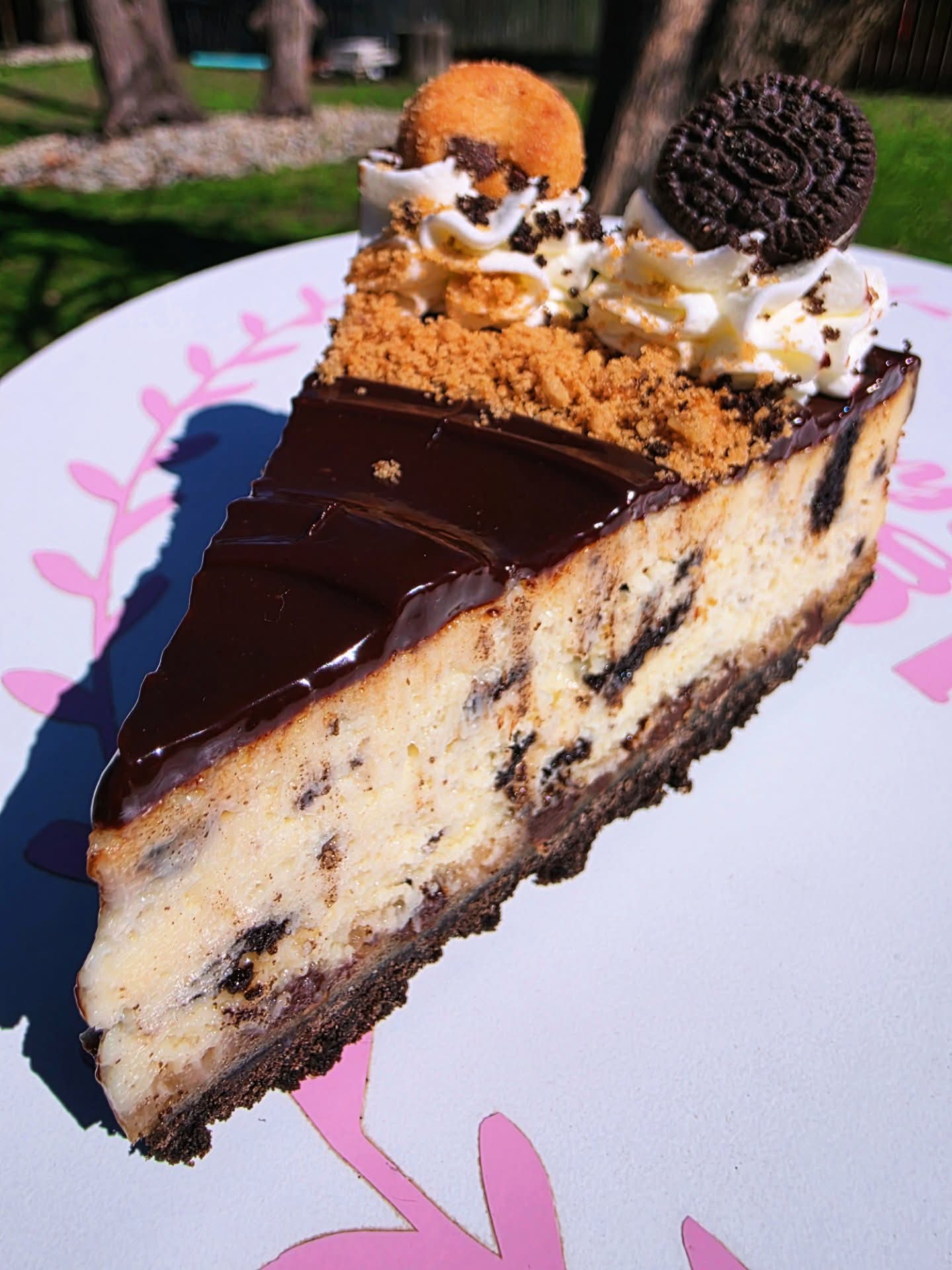 Cookie-Monster-Cheesecake