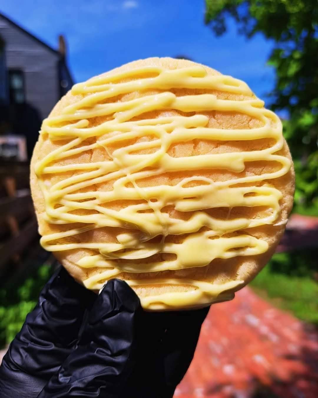 Iced-Lemon-Cheesecake-Filled-Cookie