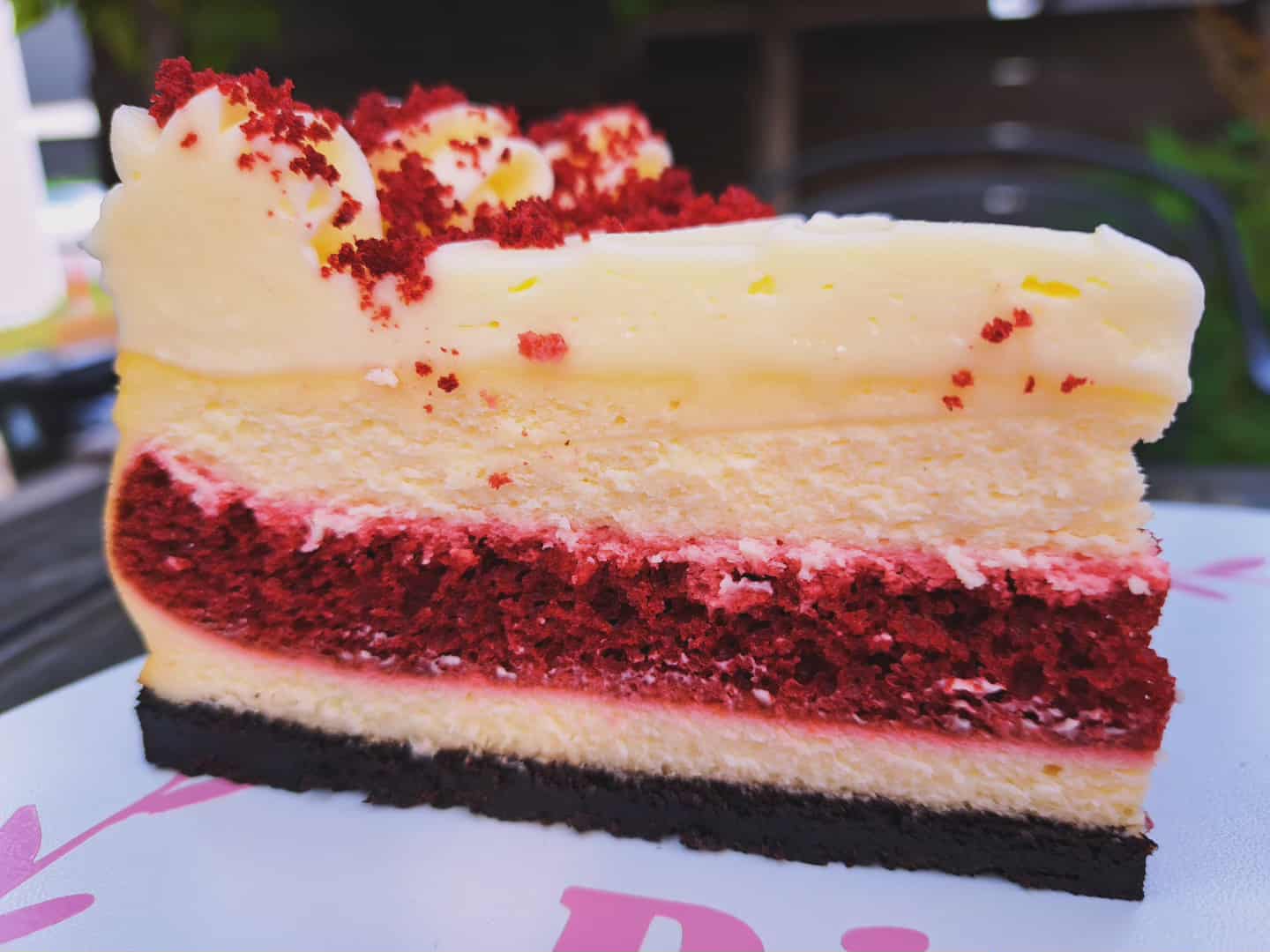 Red-Velvet-Cheesecake-Cake